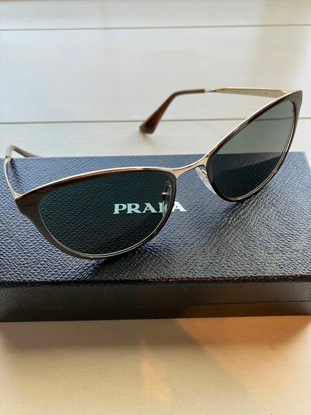 PRADA サングラス　新品未使用　レンズカスタム品　プラダ