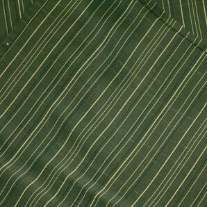 畳屋さん ☆ 縫製工場のハンドメイドノレン ☆ 最終出品  縞紬柄 千歳緑 180㎝丈の画像4