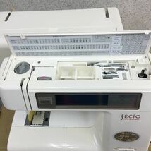 K048 MODEL 8200 SECIO JANOME コンピューターミシン 通電OK 現状品_画像8