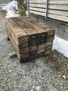 枕木　セミワイドサイ230mm×140mm×2100mm 配送、据付施工お承ります