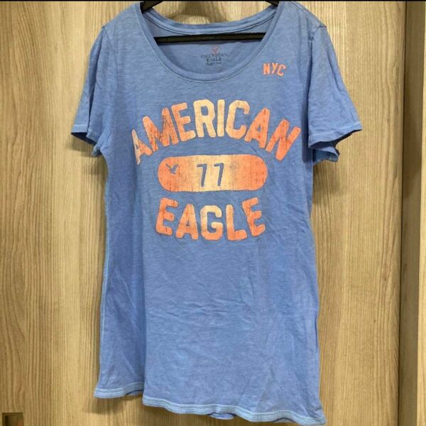 American Eagle ロゴ入りTシャツ　水色　ピンク