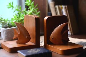  Denmark made cheeks? wooden. fish motif book end 2 point set Northern Europe book stand purity Mid-century antique ig3779