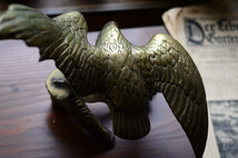 イングランドから 大きな真鍮の鷲 イーグル オブジェ ブラス フィギュア 置物 ヴィンテージ アンティーク_240221 ig3775_画像6