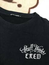 ■　1円～売り切り　SKULL WORKS　スカルワークス　前後両面プリント　ロゴ　ドクロ　Tシャツ　黒　美中古　　　　　　　　送料250円～_画像4