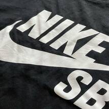 NIKESBナイキエスビー半袖Tシャツ ドライフィットスウォッシュロゴ 黒白◆メンズM_画像2