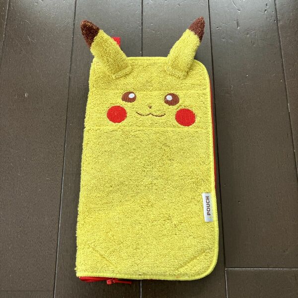 POUCH ポケモン　ピカチュウ　バックヤードファミリー　どっとポーチ