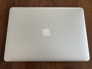 送料当方負担・アップル Apple MacBook Air (13-inch, Early 2014) 1.7GHzデュアルコアIntel Core i7 RAM8GB SSD256GB