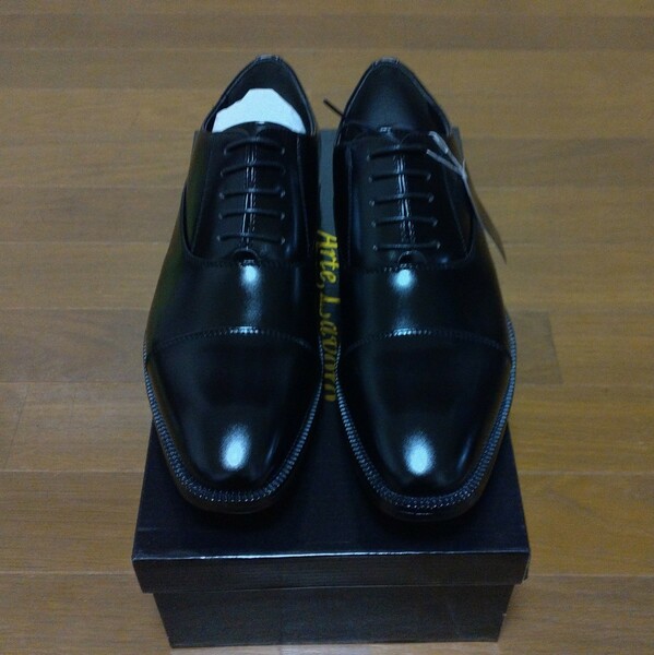革靴　黒　ストレートチップタイプ　サイズ26.5　3E　ビジネスシューズ　紳士靴　冠婚葬祭　スーツスタイル　カジュアルスタイル