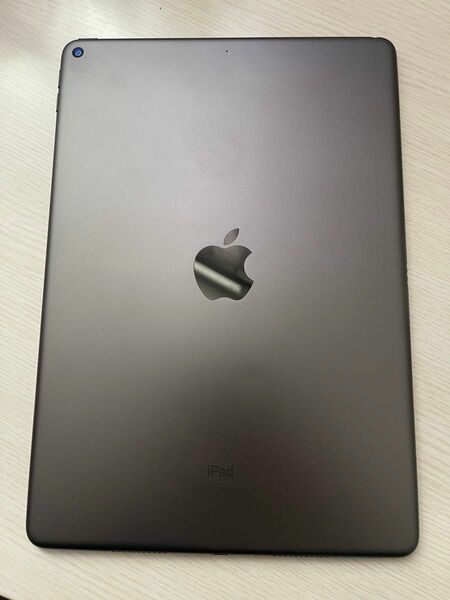 (ペン・ケース・化粧箱完備付き)iPad Air 10.5インチ 第3世代 Wi-Fi 256GB MUUQ2J/A 