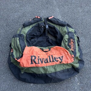 【ジャンク品】　Rivalley　リバレイ　STEALTH　ステルス　O型フローター　グリーン系　釣り　野池　川