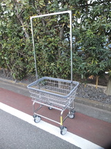 Pacific Furniture Service「LAUNDRY CART DOUBLE POLE」ランドリーカート 収納 洗濯 USA製 PFS 世田谷ベース ※直接引取り可能商品_画像1