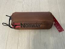 新品　Geographcal NORWAY 完全防水テントマット　グランドシート　タープ　固定ペグ付き　Lサイズ_画像2