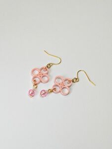 [ハンドメイド]ビーズとゆらゆらピンク　小ぶりピアス