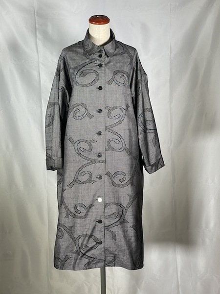 No.4７ 大島 の ロング コート　７マルキの着物から ハンドメイド 正絹 シルク 和柄 着物 リメイク hoihoikeiki