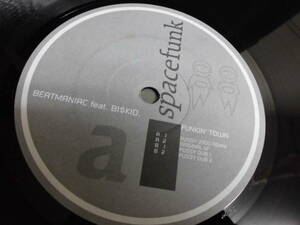 BEATMANIAC feat. BI$KID/FUNKIN' TOWN/2469