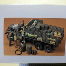 ☆地　1/35 タミヤ　田宮　アメリカ　21/2トン6×6　カーゴトラック　レッドボール急行　将兵３名　ドラム缶　荷台満載　未組立　稀少_画像5