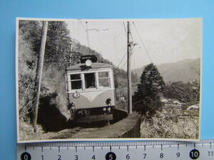 (J51)551 写真 古写真 電車 鉄道 鉄道写真 箱根登山鉄道 111号 強羅行 昭和34年2月3日 湯本付近 はがれた跡が薄くなっています