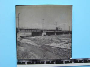 (J51)607 写真 古写真 電車 鉄道 鉄道写真 山梨 山梨交通 山梨交通電車線 昭和36年8月27日 路面電車 はがれた跡が薄くなっています