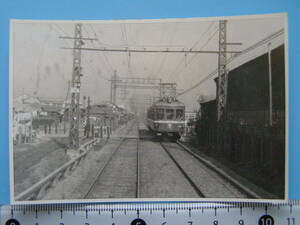 (J51)71 写真 古写真 電車 鉄道 鉄道写真 京急 京浜急行 405 逗子行 昭和34年1月23日 雑色付近 はがれた跡が薄くなっています