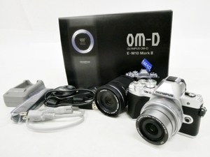 16 00-589117-96 [Y] OLYMPUS オリンパス OM-D E-M10 MarkⅢ ミラーレス一眼カメラ レンズ付き 美品 箱付き 福00