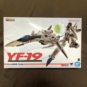 YF-19 マクロスプラス　DX超合金　イサムダイソン エクスカリバー