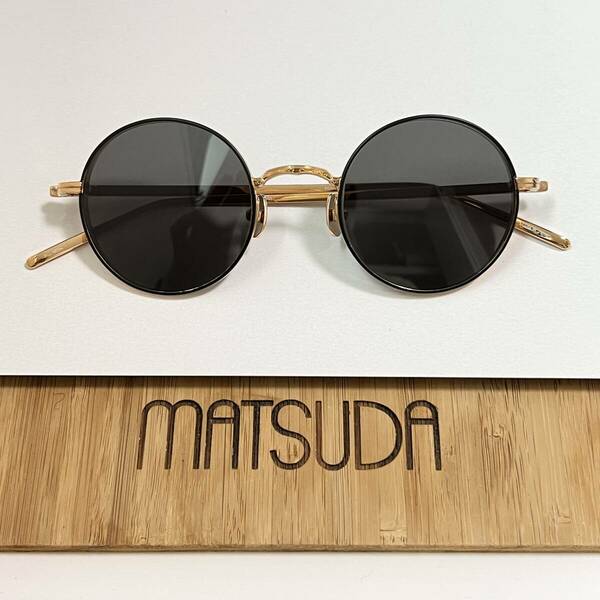 美品◆MATSUDA EYEWEAR マツダ アイウェア サングラス ラウンド フラットレンズ M2087 人気品番 46□22-140 メンズ レディース 彫金/