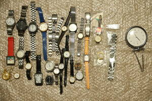 （B126）メンズ　レディース　クオーツ時計　いろいろ26点まとめて　SEIKO　セイコー　CITIZEN シチズン　ELLE　腕時計　置時計 委託品