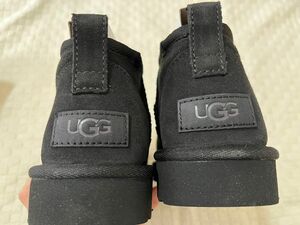 新品未使用 箱付き UGG CLASSI ULTRA MINI ブラック 23cm アグ クラシック ウルトラ ミニ 