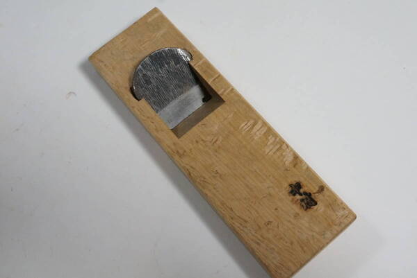 2303_5【送料無料】☆外丸鉋☆ 48mm japanese carpenter plane kannna