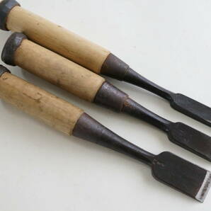 2204_6【送料無料】追い入れ鑿　3本セット　※錆多い　秀弘　秀春　 　japanese carpenter chisel nomi