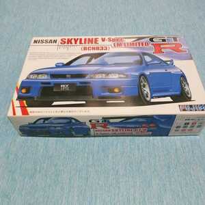 ★★　フジミ　FUJIMI　インチアップシリーズ　SPOT-23　SKYLINE GT-R　V-SPEC　LM　LIMITED　R-33　　未組立品　　　★★