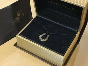 2012年クリスマス限定 SYMPATHY OF SOUL シンパシーオブソウル 10-XS12A ホースシュー ネックレス 10K イエローゴールド ダイヤモンド