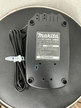 ◇makita マキタ 充電式インパクトドライバ TD090D ラジオ ライトセット_画像7