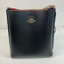 1円〜 2T COACH コーチ ショルダーバッグ E2239-CA177 レザー ブラック系 ゴールド金具 レディース 斜め掛け ジップ付き 仕切りポケット_画像1