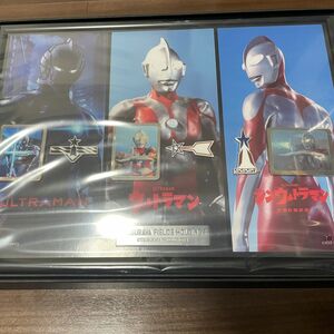 【新品未使用】円谷　株主優待　ウルトラマン　額装ピンズセット 