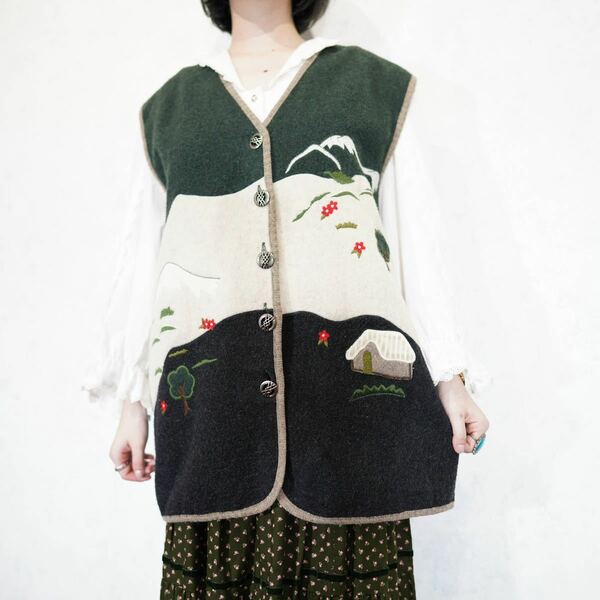 EU VINTAGE Fancy Fully EMBROIDERY DESIGN WOOL TYROLEAN VEST/ヨーロッパ古着刺繍デザインウールチロリアンベスト