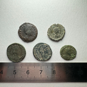 【古代ローマコイン】AE4フォリス クリーニング済 ブロンズコイン 銅貨 フォリス 5枚まとめてロット(HgKakXc3Jz)