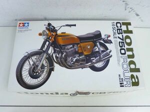 R076-S3-13454 未組立 TAMIYA タミヤ 1/6 BIG SCALE ホンダ ドリーム CB750 FOUR 1969年生産型 HONDA プラモデル 現状品①