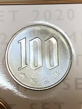 即決あり！　令和2年 ミントセット　出し「100円」硬貨　完全未使用品　１枚 　送料全国94円 ペーパーコインホルダー発送_画像1