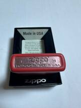 ZIPPO (ジッポ) USA製 オイルライター ケース入り 2014年製 火花確認済 オイル缶プリント レッド_画像3