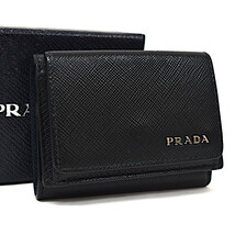 新品同様 プラダ 三つ折り財布 サフィアーノ コンパクトウオレット 2MH021 ユニセックス ブラック PRADA_画像1