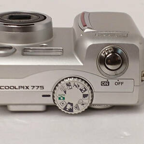 【即決】オールドコンデジ Nikon COOLPIX 775 デジタルカメラ、バッテリー付き 現状ジャンクの画像6
