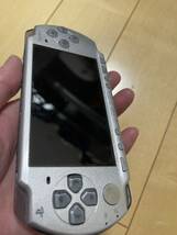 1円から　即決SONY ソニー　限定モデル クライシス コア ファイナルファンタジー VII PSP 2000 本体 FF 7 10th Anniversary ジャンク_画像2