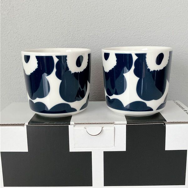 【新品】2023春限定　marimekko UNIKKO ラテマグ　ネイビー