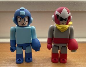 BE@RBRICK ロックマン　 ブルース　KUBRICK カプコン　CAPCOM ROCKMAN BLUES 2体　ファミコン　ファミリーコンピュータ　アクション