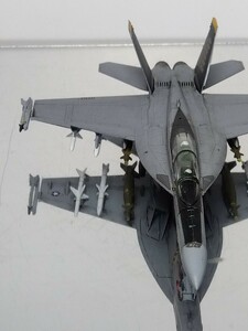 1/144　F/A18Eスーパーホーネット　ディテールアップ完成品　エフトイズ　WTM　WKC