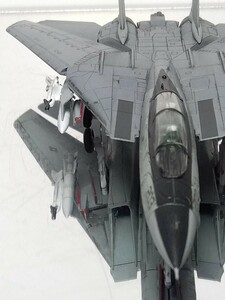 1/144　F-14Bトムキャット　ディテールアップ完成品　エフトイズ　WTM　WKC