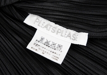 プリーツプリーズPLEATS PLEASE 裾異素材切替プリーツハイネックフレンチスリーブトップス 黒4_画像10