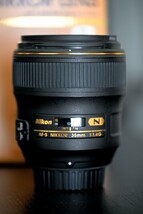 25万円を★極上美品★ニコン★Nikon AF-S NIKKOR 35mm f/1.4G ★ナノクリスタルコート 大口径プライムレンズ★Made in JAPAN＋純正フィルタ_画像1