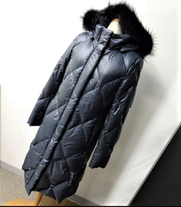 *BURBERRY LONDON Burberry London long down jacket / coat fox fur hood removed possibility noba check 